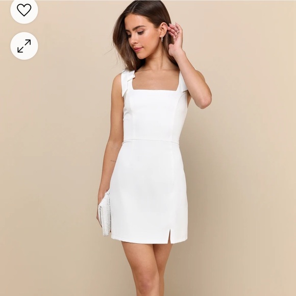 White dress with shoulder ties - Picture 1 of 8